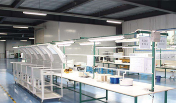 阿米納PE聚酯彩涂板應(yīng)用于標(biāo)準(zhǔn)車間